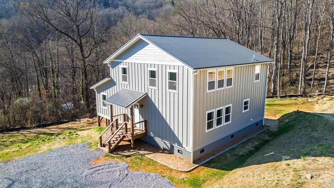 Exterior details and patio area of a home in , Sylva (Image 18).