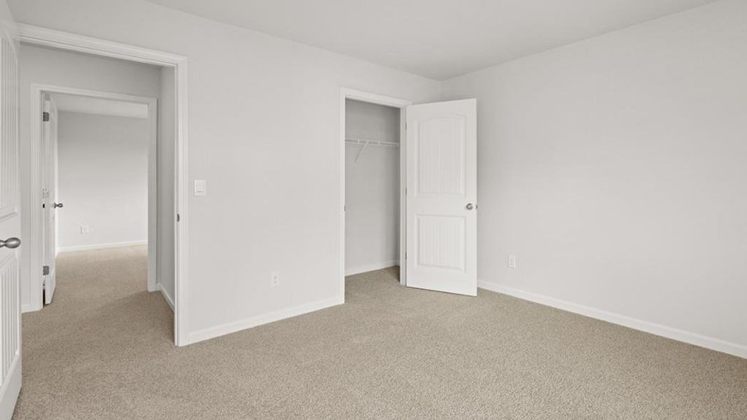Spacious, unfurnished interior of a new home in Sheffield Highlands, Dallas (Image 35).