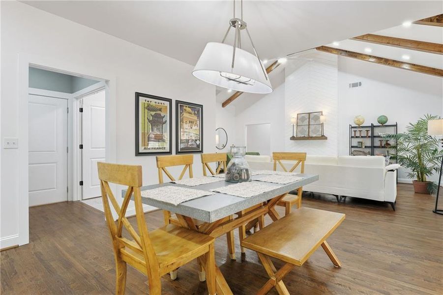 Furnished interior view inside a new home in , Villa Rica (Image 4).