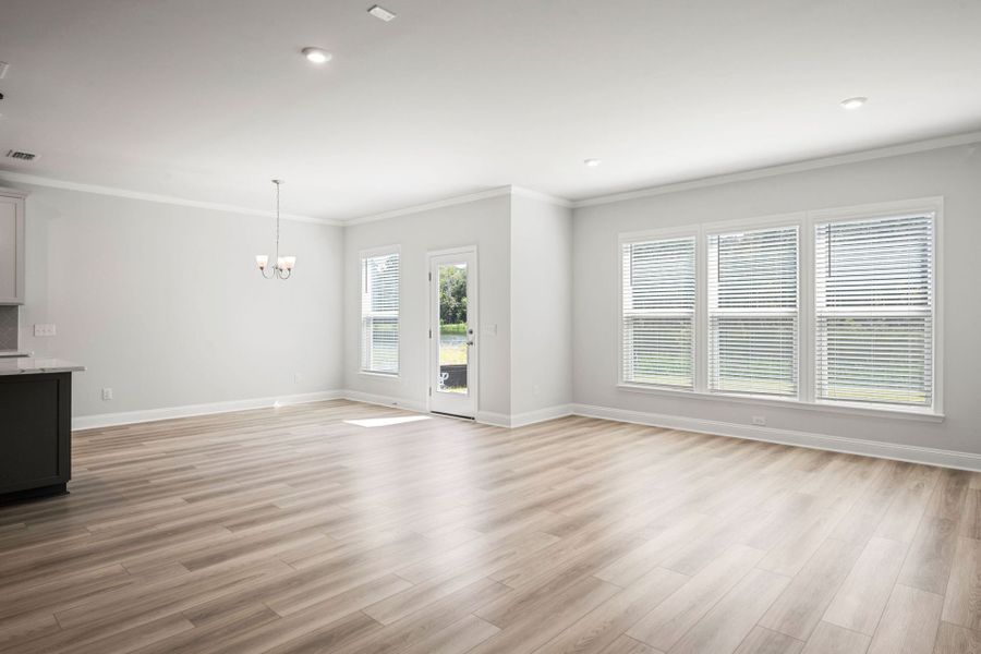 Spacious, unfurnished interior of a new home in Waterways, Richmond Hill (Image 39).