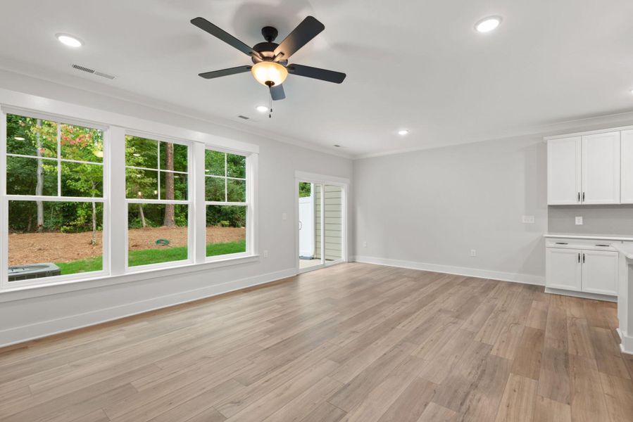 Spacious, unfurnished interior of a new home in Harbor Crossing, Greensboro (Image 16).