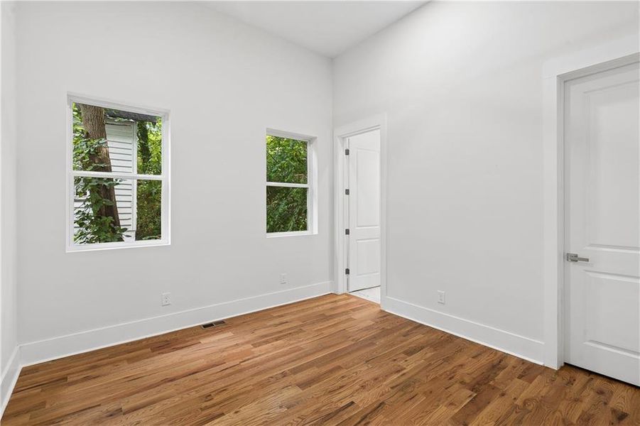 Spacious, unfurnished interior of a new home in , Atlanta (Image 15). Spacious, unfurnished interior of a new home in , Atlanta (Image 15).