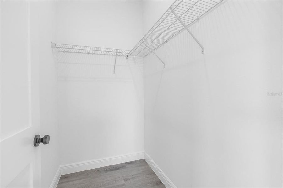 Spacious, unfurnished interior of a new home in , Ocala (Image 24).