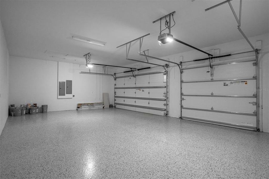 Spacious, unfurnished interior of a new home in , Tampa (Image 53).