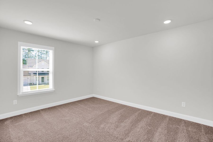 Spacious, unfurnished interior of a new home in Oakleaf Chase, Blythewood (Image 43).