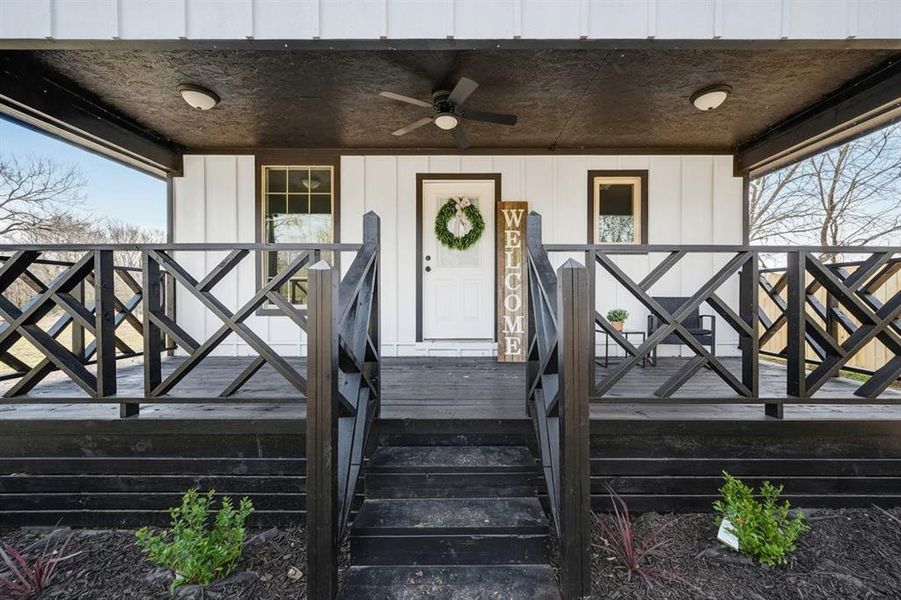 Exterior details and patio area of a home in , Dawson (Image 20).