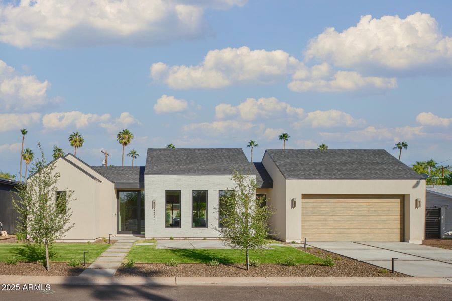 Welcome to 4215 N 34th Welcome to 4215 N 34th