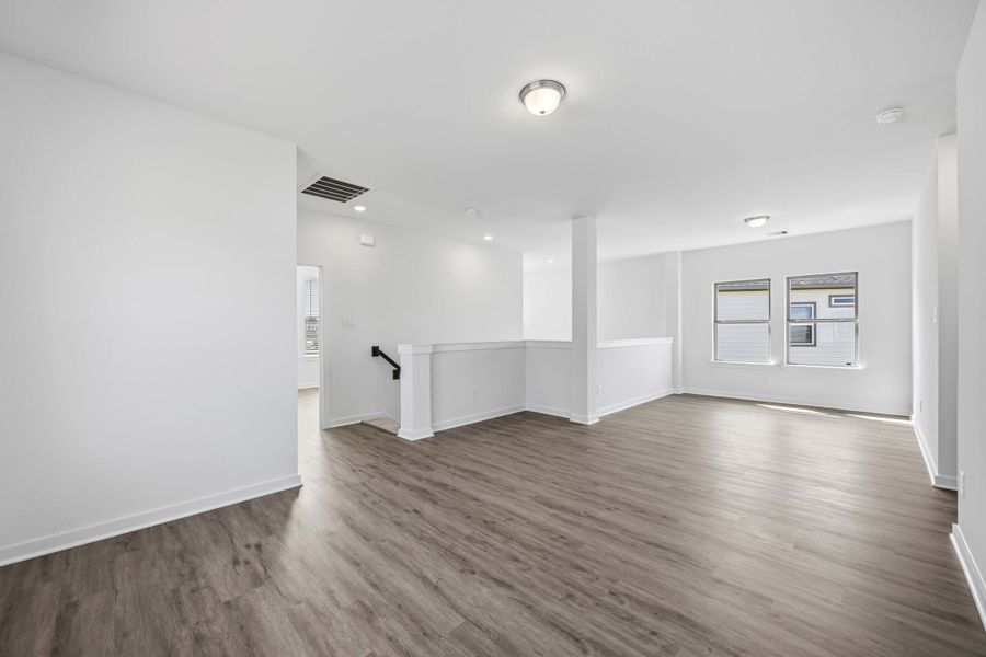 Spacious, unfurnished interior of a new home in La Segarra 40', Brookshire (Image 35). Spacious, unfurnished interior of a new home in La Segarra 40', Brookshire (Image 35).