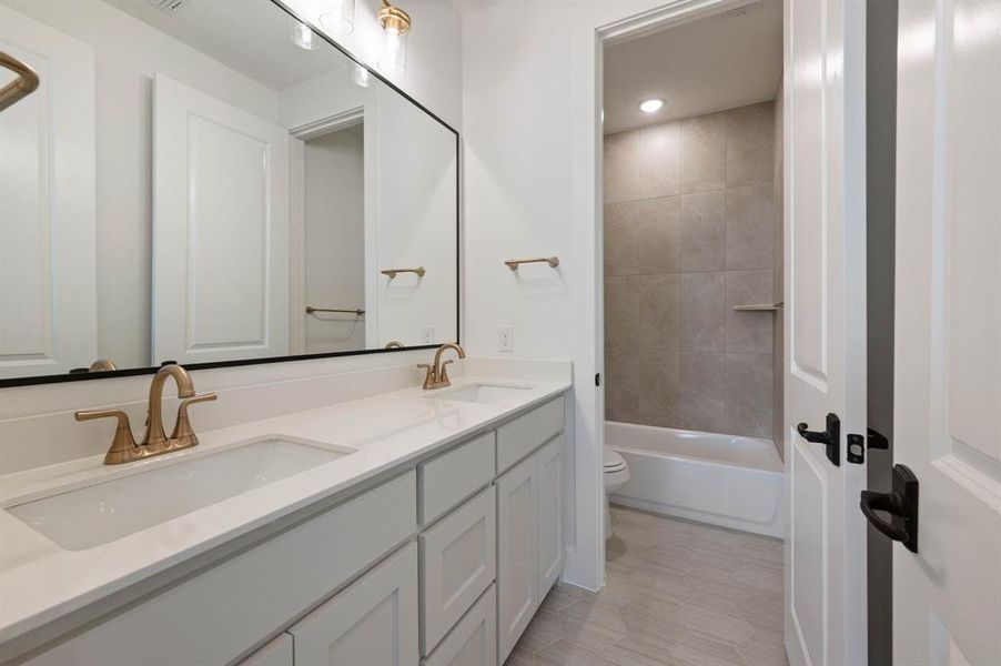 Furnished interior view inside a new home in Bella Crossing, Fort Worth (Image 10).