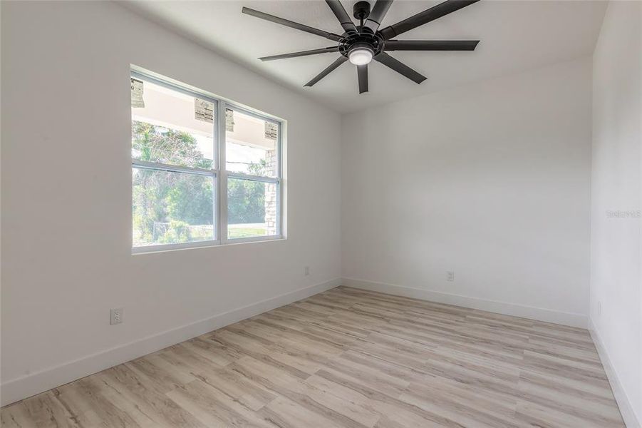 Spacious, unfurnished interior of a new home in , Daytona Beach (Image 23).