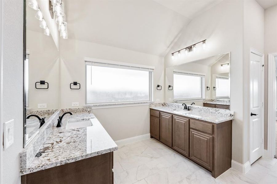 Furnished interior view inside a new home in Sonoma Verde, McLendon-Chisholm (Image 7).