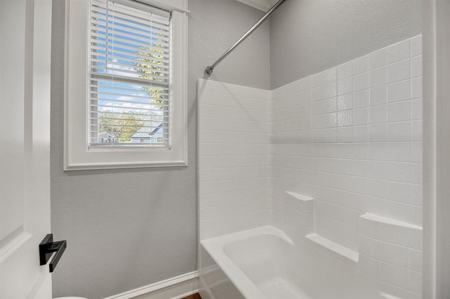 Image 33 of a home in .