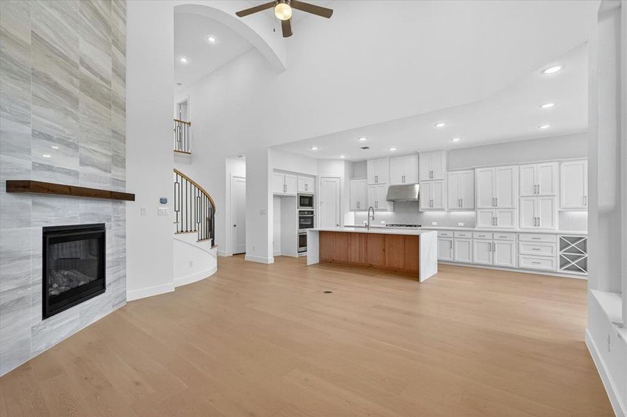 Spacious, unfurnished interior of a new home in Quail Hollow, Rockwall (Image 15).