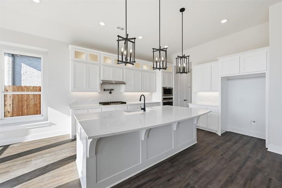 Furnished interior view inside a new home in Dove Hollow, Waxahachie (Image 3).