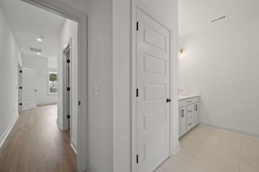 Spacious, unfurnished interior of a new home in , Johns Island (Image 41).