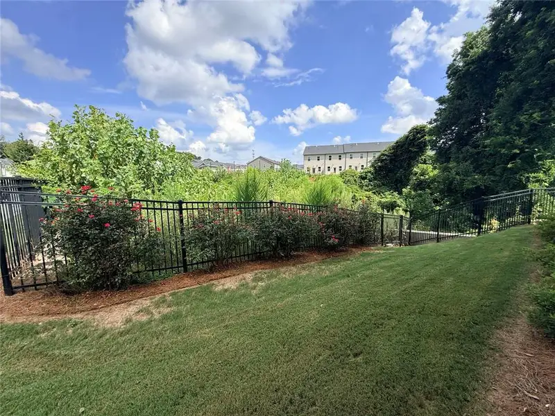 Natural landscape and outdoor views near Park Vue in Atlanta (Image 12).