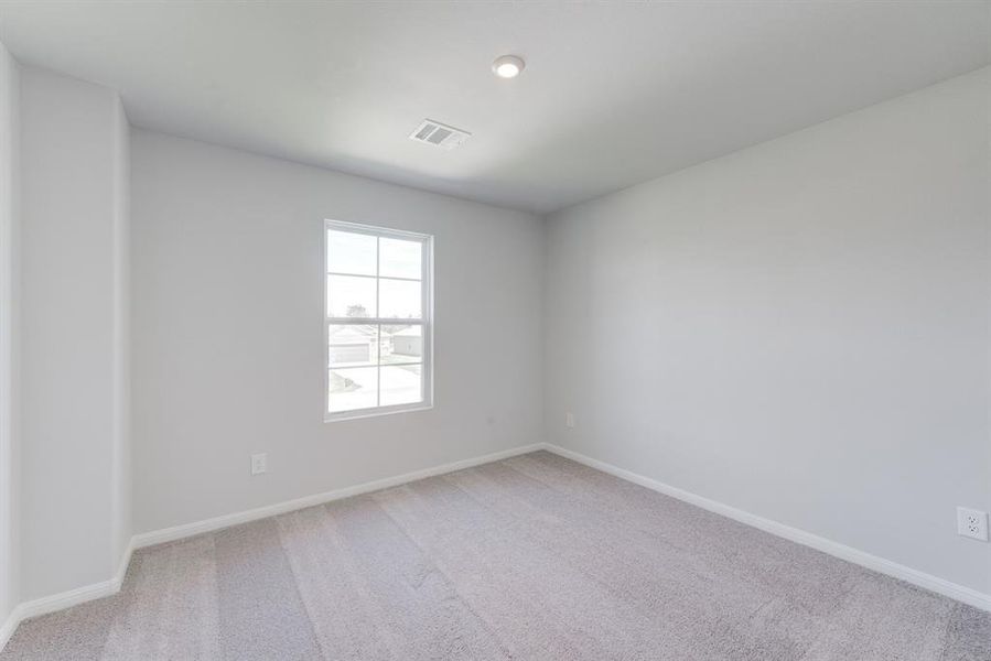 Spacious, unfurnished interior of a new home in Colony Park, Eastland (Image 30).