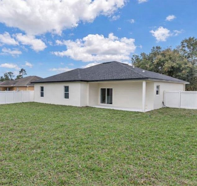 Exterior details and patio area of a home in , Ocala (Image 26). Exterior details and patio area of a home in , Ocala (Image 26).