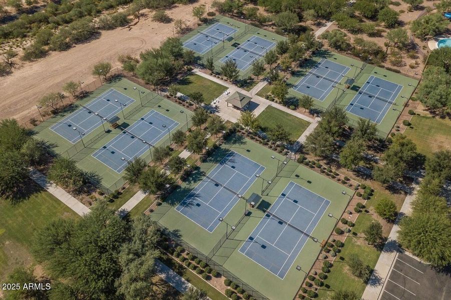 12_TennisCourts