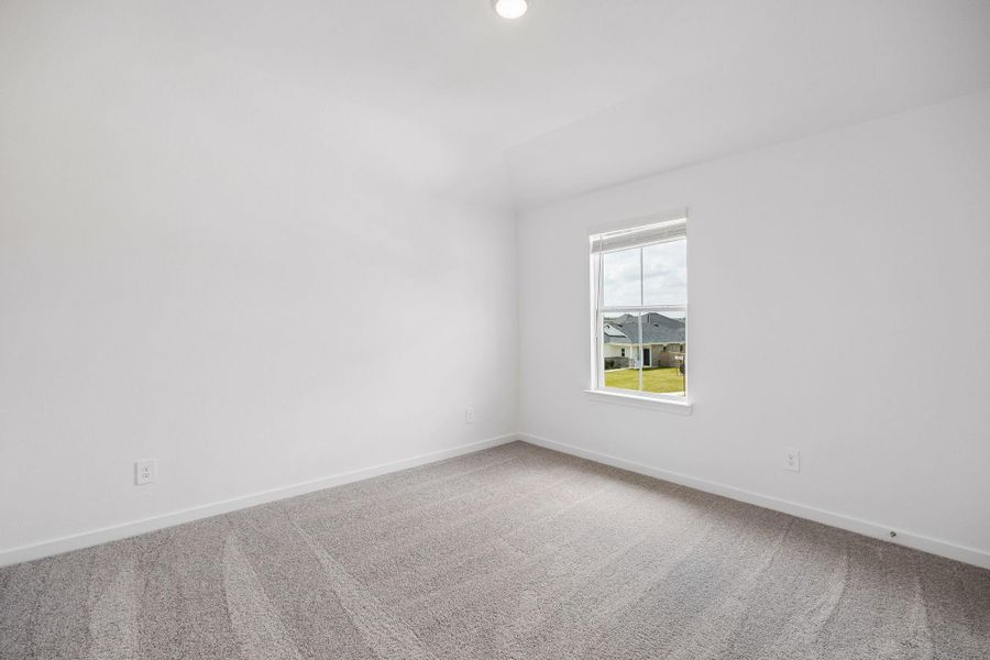 Spacious, unfurnished interior of a new home in Montgomery Bend, Montgomery (Image 20).
