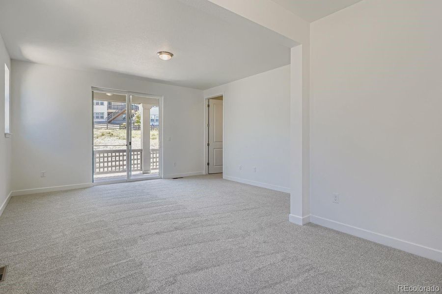 Spacious, unfurnished interior of a new home in Macanta: The Grand Collection, Castle Rock (Image 16).