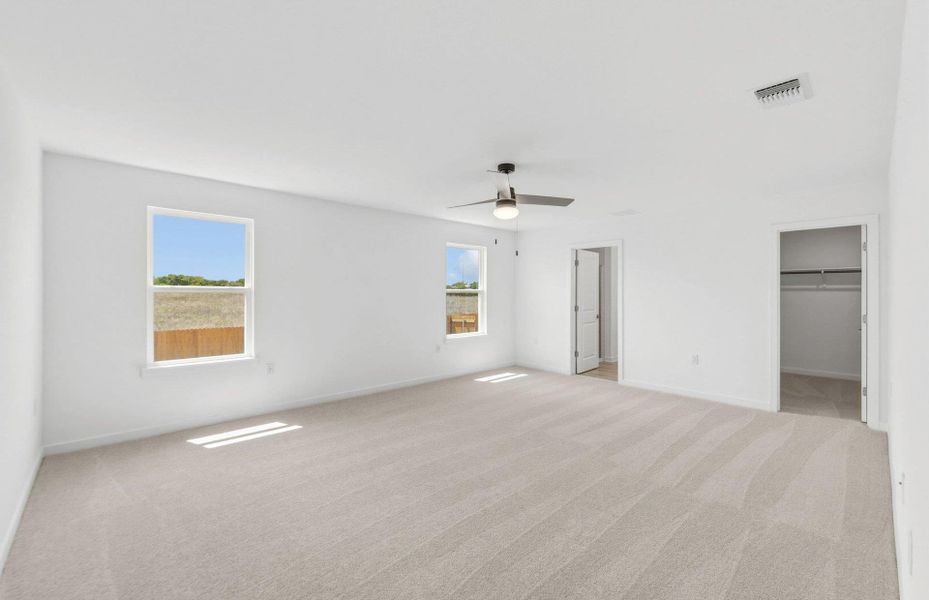 Spacious, unfurnished interior of a new home in Cameron Place, Manor (Image 19).
