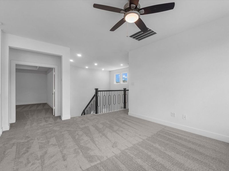 Spacious, unfurnished interior of a new home in Pecan Ridge, Fulshear (Image 17).