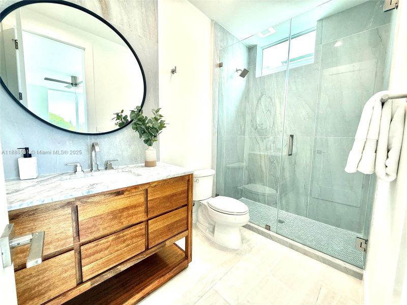 Furnished interior view inside a new home in , Marathon (Image 33). Furnished interior view inside a new home in , Marathon (Image 33).