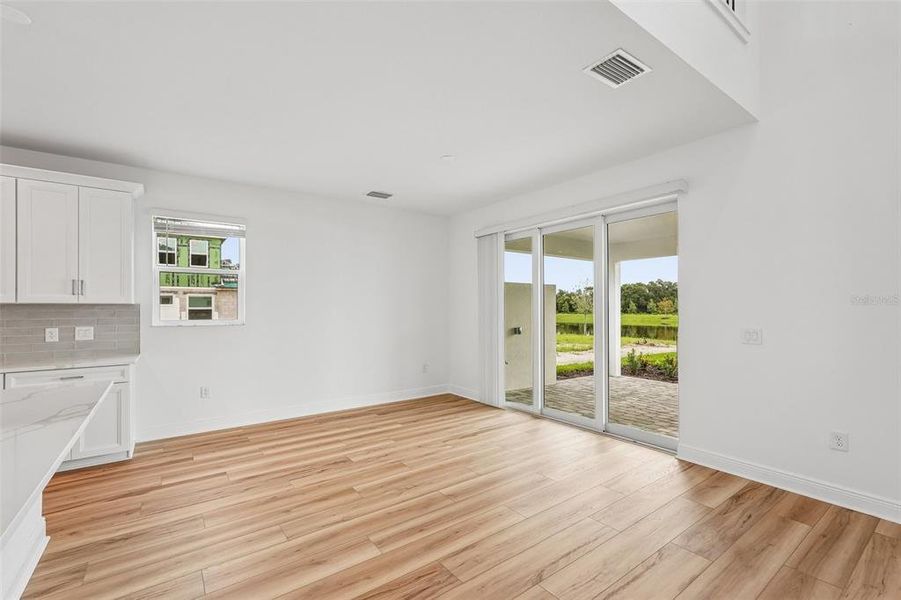 Spacious, unfurnished interior of a new home in Hawkstone, Sarasota (Image 33).