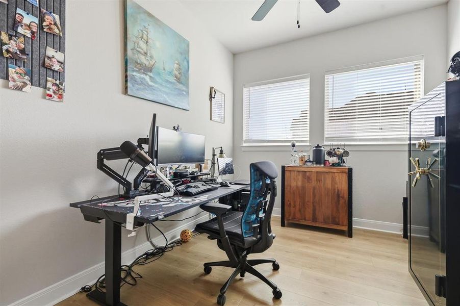 Furnished interior view inside a new home in , Northlake (Image 5).