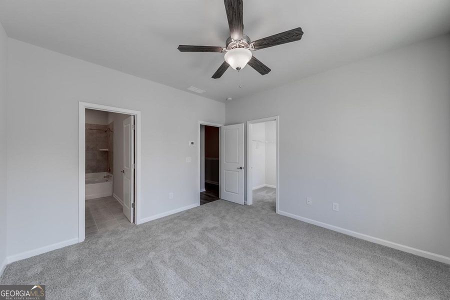 Spacious, unfurnished interior of a new home in Chimney Oaks Townhomes, Homer (Image 19). Spacious, unfurnished interior of a new home in Chimney Oaks Townhomes, Homer (Image 19).