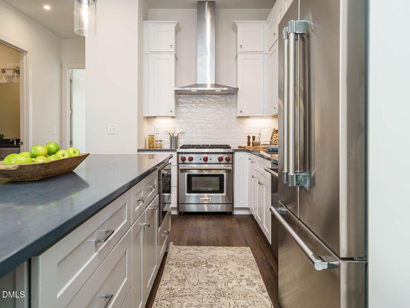 021-1280x960-kitchen