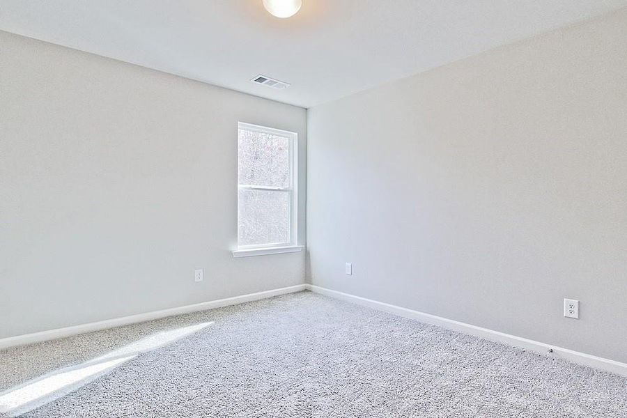 Spacious, unfurnished interior of a new home in , Crawford (Image 11).