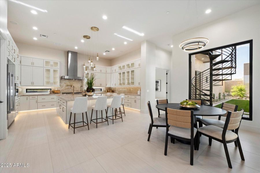 Kitchen/Breakfast Nook