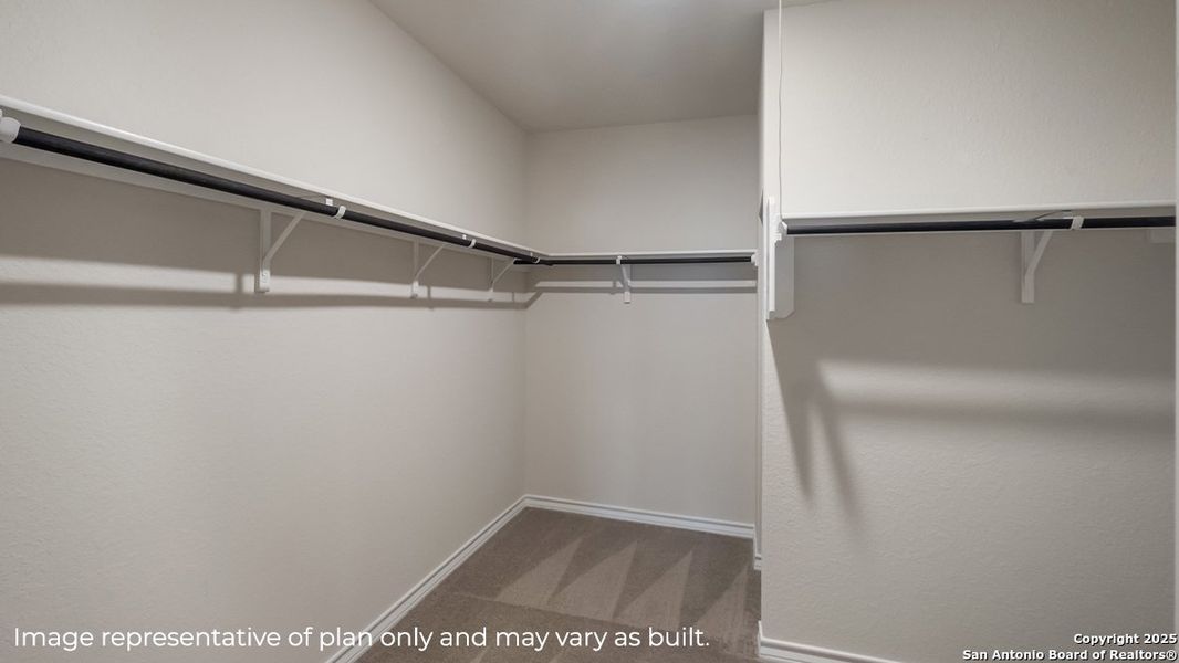 Spacious, unfurnished interior of a new home in Brookstone Creek, San Antonio (Image 22).