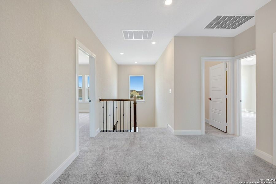 Spacious, unfurnished interior of a new home in The Crossvine 45’, Schertz (Image 17).