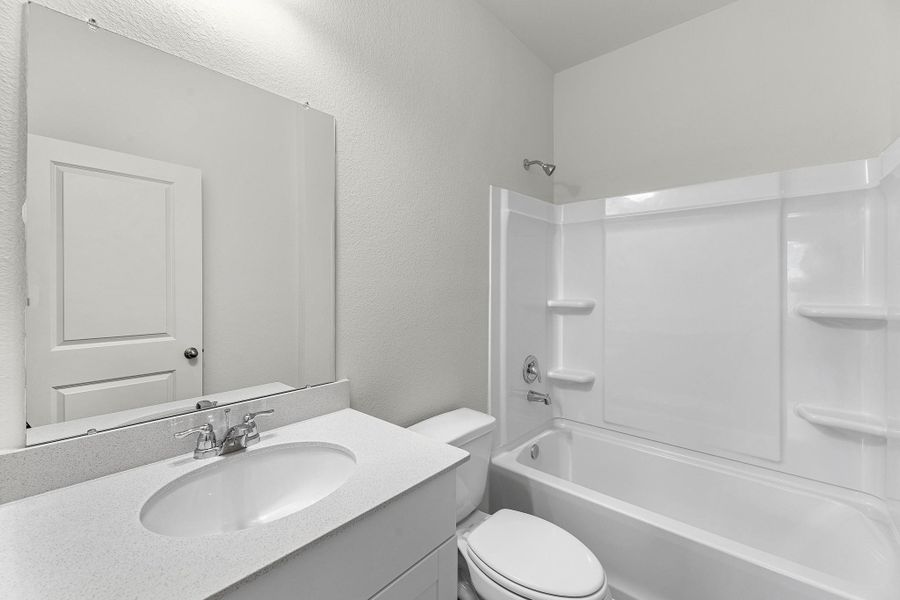 Furnished interior view inside a new home in Vida Mar, League City (Image 8). Furnished interior view inside a new home in Vida Mar, League City (Image 8).