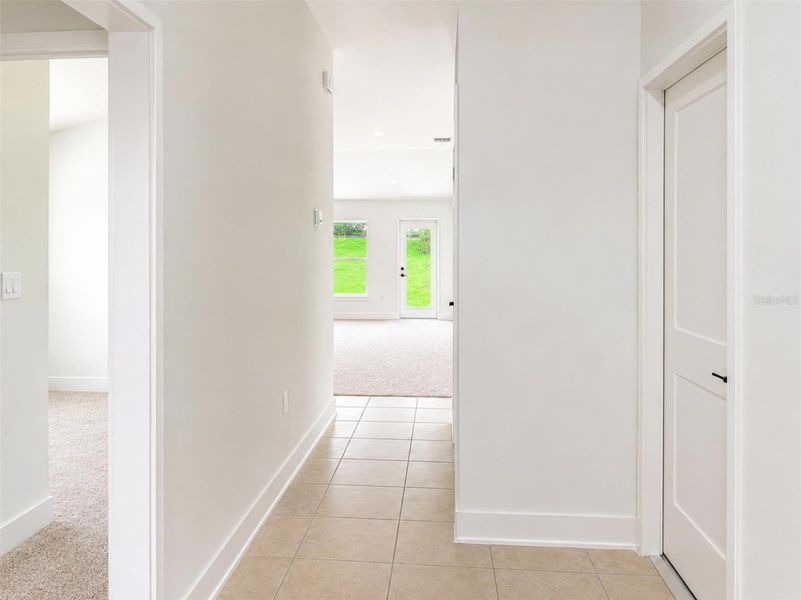 Spacious, unfurnished interior of a new home in Arbor Park, Leesburg (Image 8). Spacious, unfurnished interior of a new home in Arbor Park, Leesburg (Image 8).