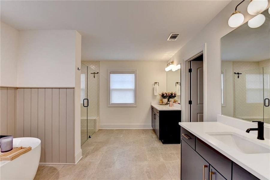 Furnished interior view inside a new home in , Woodstock (Image 19).