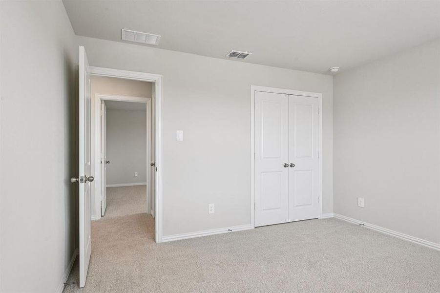 Spacious, unfurnished interior of a new home in River Ridge, Crandall (Image 36).