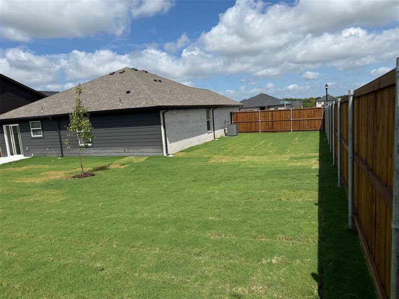 side yard corner lot side yard corner lot