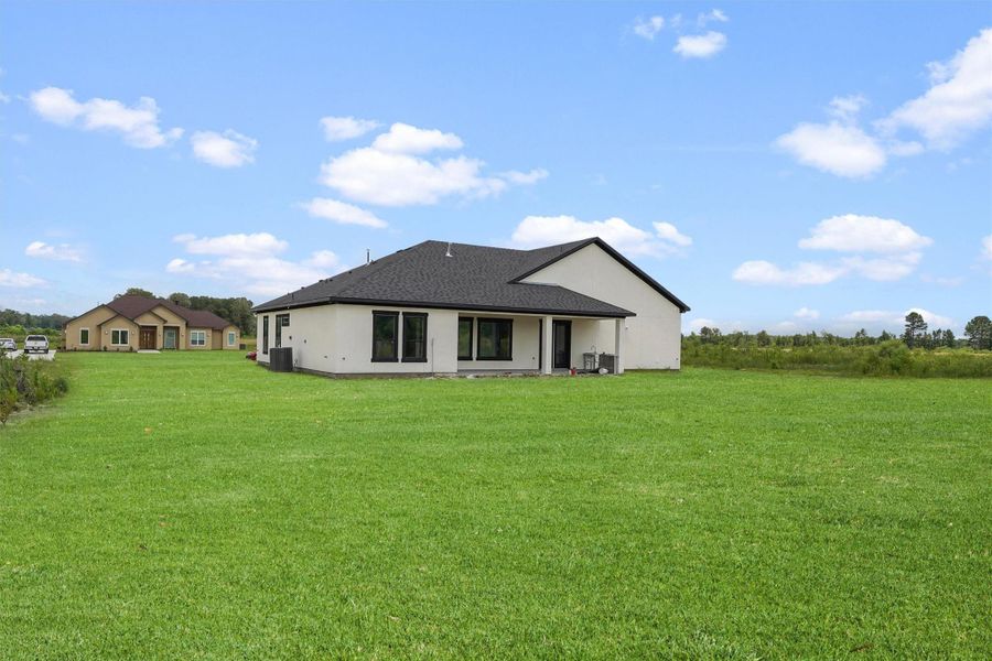 Exterior details and patio area of a home in , Dayton (Image 4). Exterior details and patio area of a home in , Dayton (Image 4).