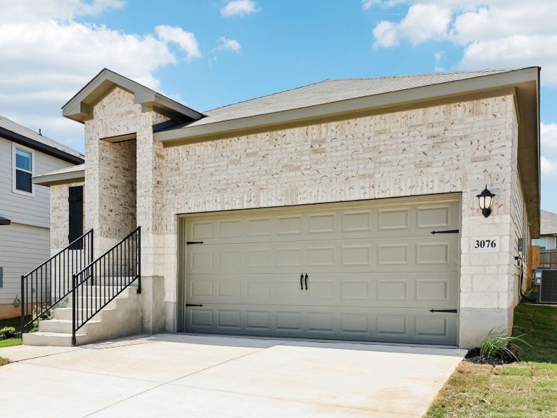 Exterior details and patio area of a home in Lark Canyon, New Braunfels (Image 24).