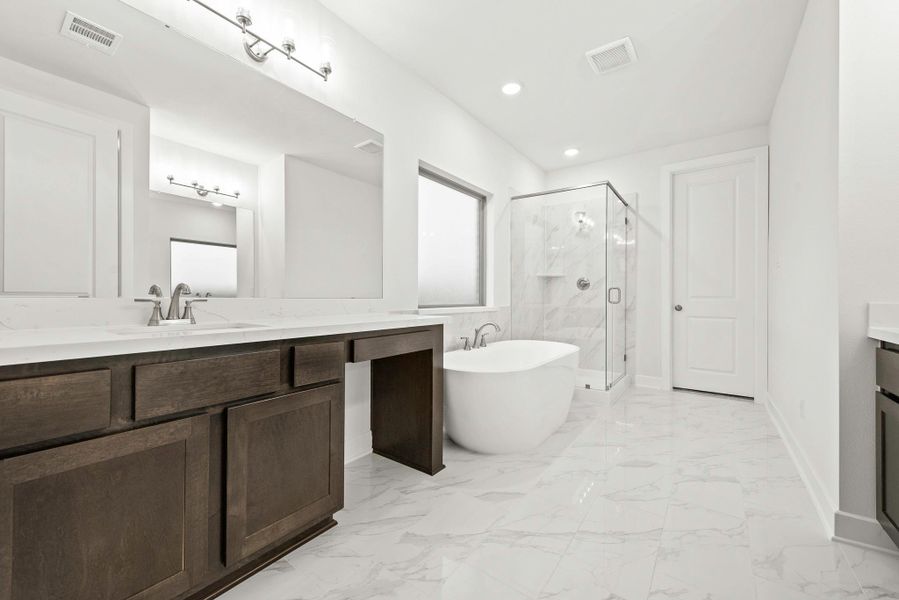 Representative image. Features, specifications, selections and colors may vary. Representative image. Features, specifications, selections and colors may vary.