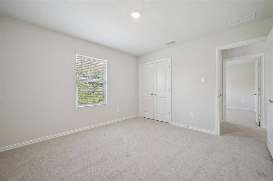 Photo is not of the actual home, but is an inspirational photo of builder’s model home and may depict options, furnishings, and/or decorator features that are not included. Photo is not of the actual home, but is an inspirational photo of builder’s model home and may depict options, furnishings, and/or decorator features that are not included.