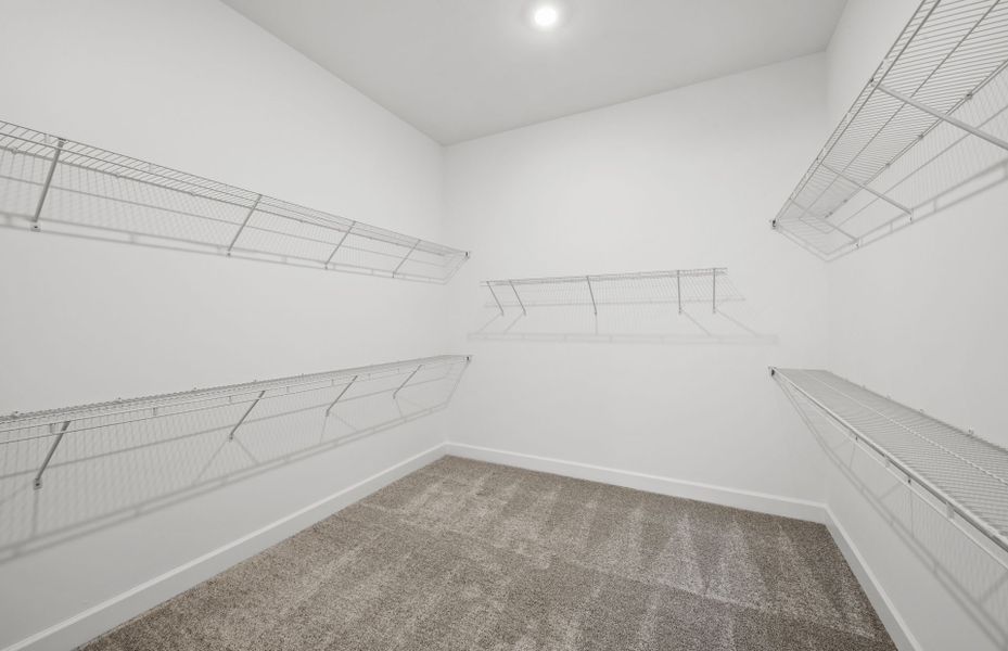 Spacious, unfurnished interior of a new home in TerraWalk at Babcock Ranch, Alva (Image 14). Spacious, unfurnished interior of a new home in TerraWalk at Babcock Ranch, Alva (Image 14).