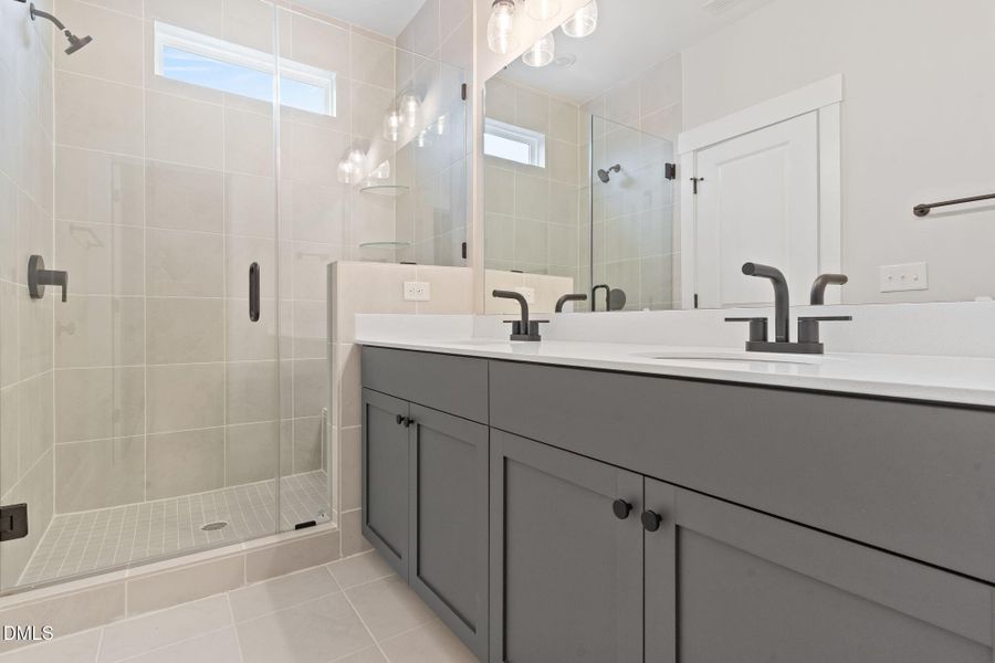 25-web-or-mls-DSC07598 25-web-or-mls-DSC07598