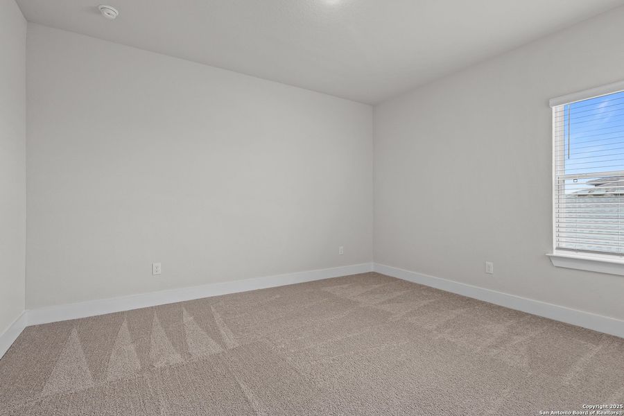 Spacious, unfurnished interior of a new home in Homestead, Schertz (Image 33).