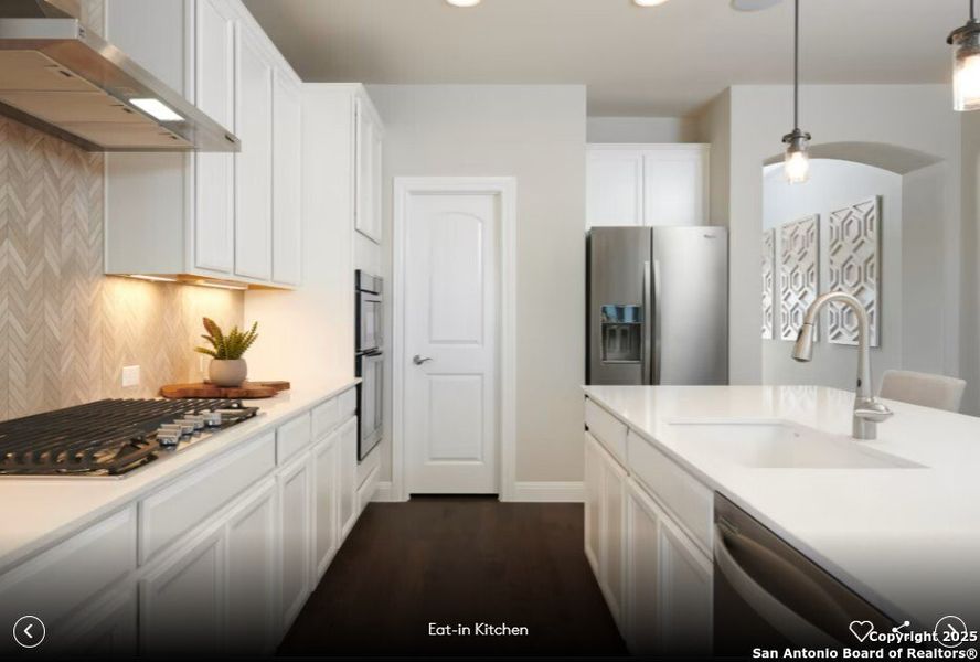 Furnished interior view inside a new home in , San Marcos (Image 5).