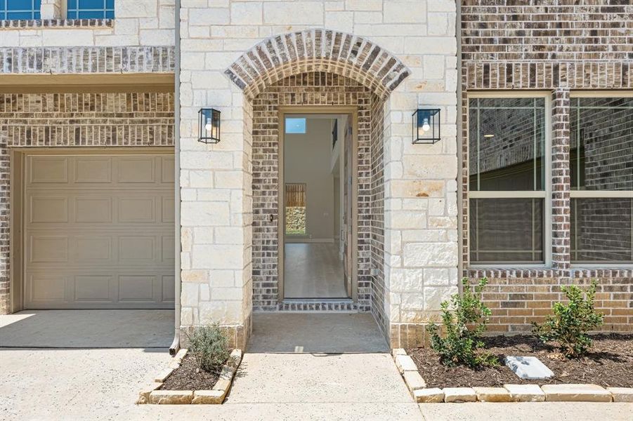 Image 40 of a home in Mockingbird Hills 60-65.